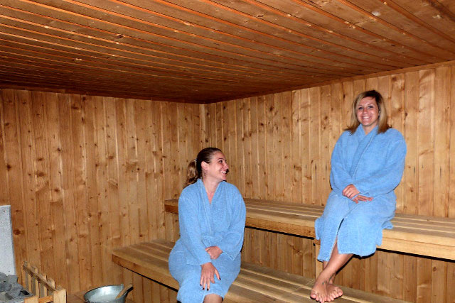 chicas en sauna